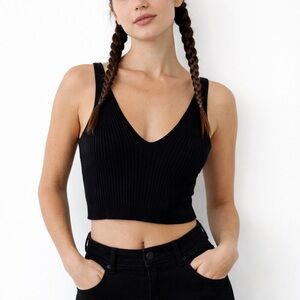 Newbury Kustom Black Ribbed Cropped Sweater Tank – Size M